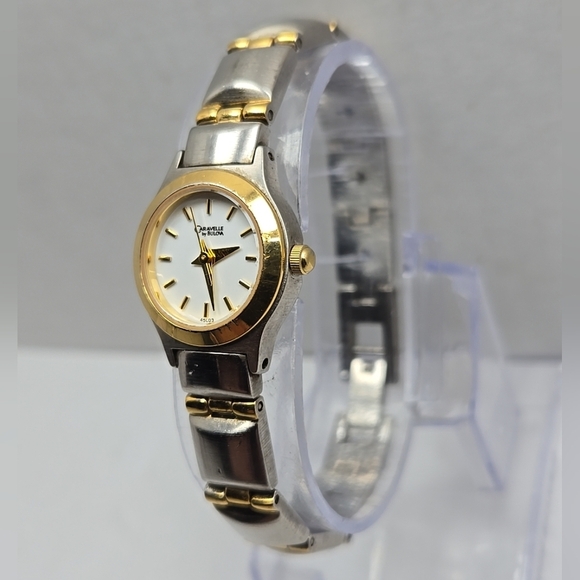 Womens Caravelle Bulova Gold Silver Two Tone Watch 45L03 Petite New Battery - Picture 2 of 9